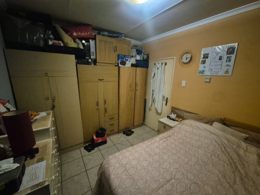 2 Bedroom Property for Sale in Pelican Park Western Cape